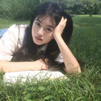 独自夜归的女孩
